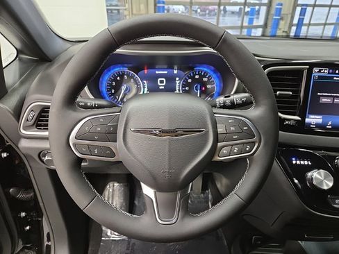 New 2026 Chrysler Voyager LX FWD image 12