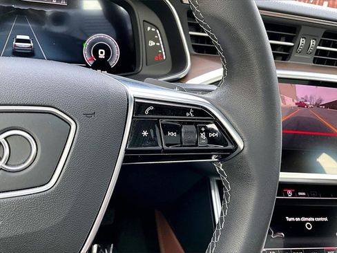 Used 2025 Audi A6 Premium Plus w/ Premium Plus Package image 12