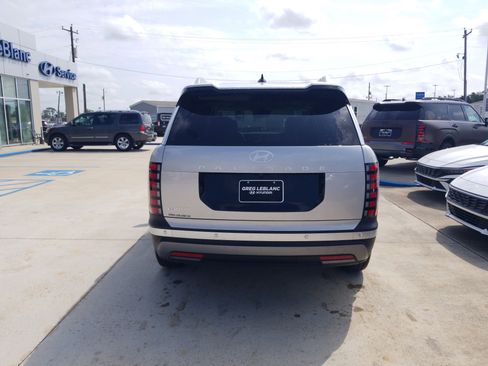New 2026 Hyundai Palisade SEL Premium FWD image 6