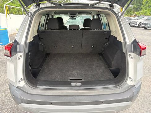 Used 2021 Nissan Rogue SV FWD image 26