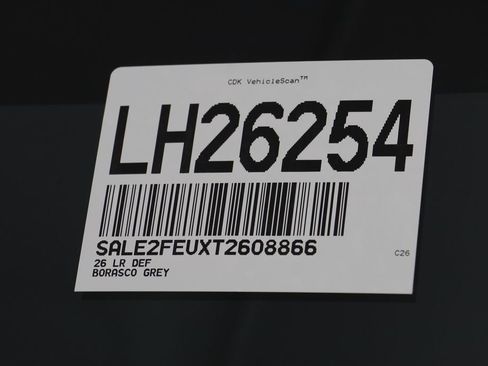 New 2026 Land Rover Defender 130 X-Dynamic SE AWD/4WD image 28