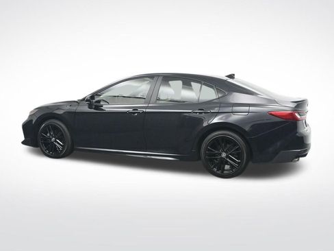 Used 2025 Toyota Camry SE w/ Convenience Package FWD image 10