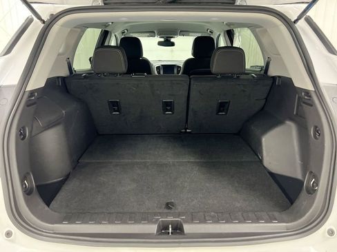 Used 2024 GMC Terrain SLE image 23