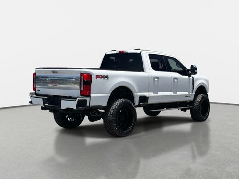 Used 2024 Ford F250 Platinum AWD/4WD image 3