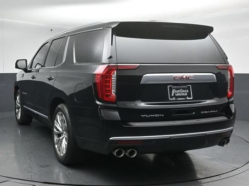 Used 2024 GMC Yukon Denali w/ Advanced Technology Package AWD/4WD image 6