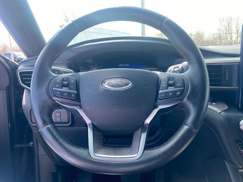 Used 2020 Ford Explorer Platinum image 20