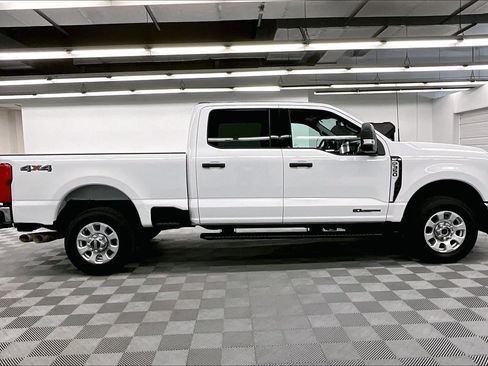 Used 2023 Ford F350 XLT AWD/4WD image 16