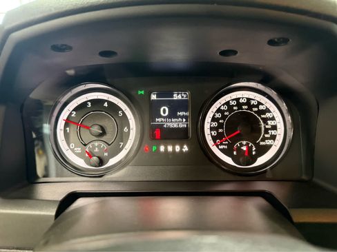 Used 2023 RAM 1500 Classic SLT AWD/4WD image 28