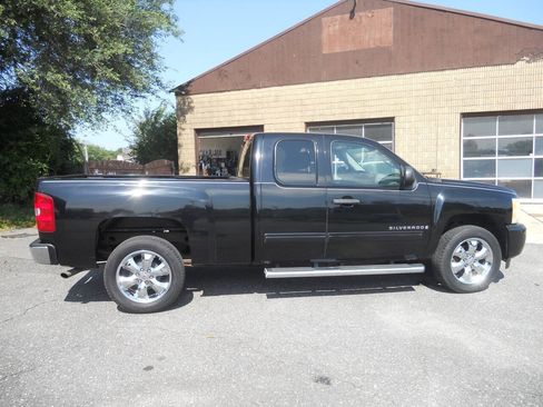 Used 2009 Chevrolet Silverado 1500 LS RWD image 8