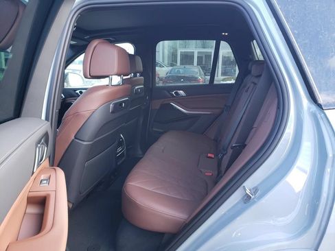 New 2026 BMW X5 xDrive40i w/ M Sport Package AWD/4WD image 7