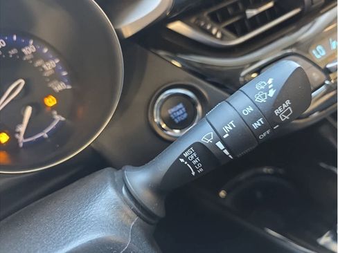 Used 2020 Toyota C-HR Limited image 29