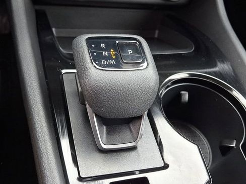 Used 2023 Nissan Rogue SV image 15