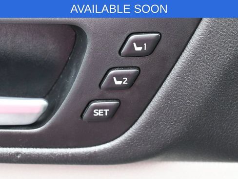 Used 2018 Toyota Highlander Limited AWD/4WD image 14