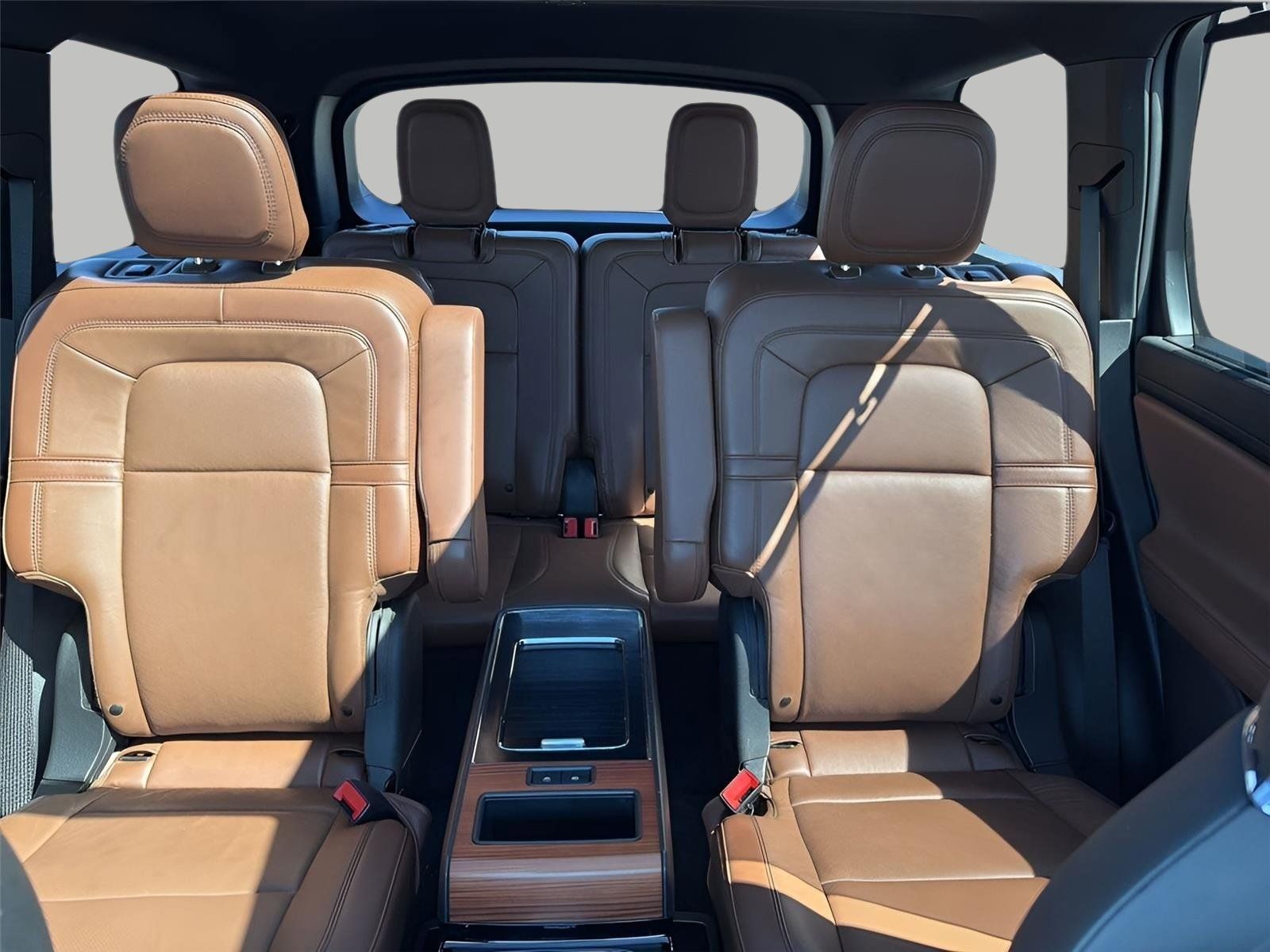 Used 2020 Lincoln Aviator Reserve w/ Equipment Group 201A AWD/4WD image 22
