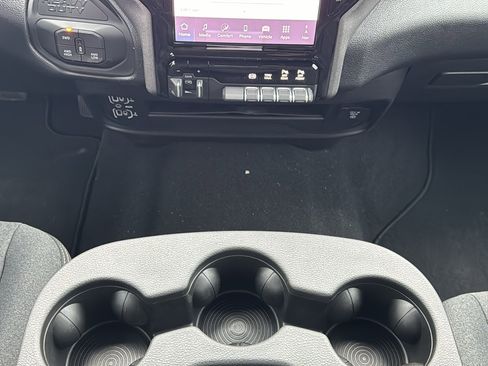 New 2026 RAM 3500 Tradesman AWD/4WD image 22