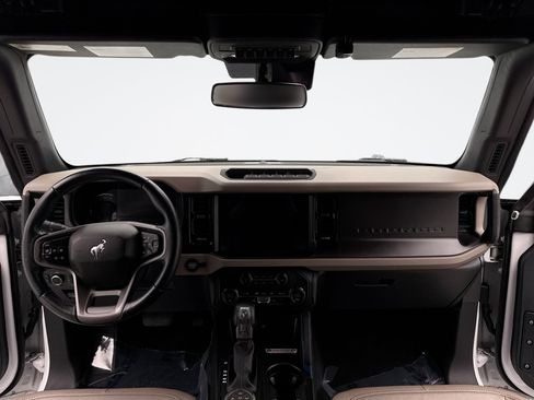 Used 2023 Ford Bronco Wildtrak AWD/4WD image 14