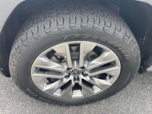 Used 2023 Toyota RAV4 Limited image 9