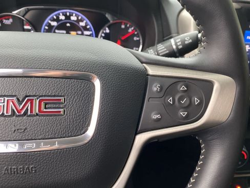 Used 2022 GMC Terrain Denali w/ Denali Premium Package AWD/4WD image 20