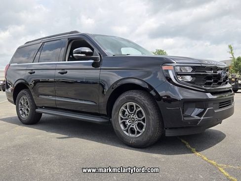 New 2026 Ford Expedition Active RWD image 5
