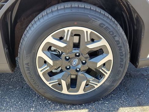 Certified 2025 Subaru Forester Premium image 7