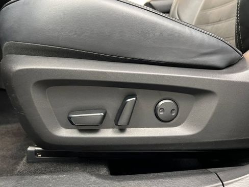 Used 2024 Mitsubishi Outlander SE AWD/4WD image 13