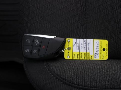 New 2026 GMC Sierra 1500 Elevation image 7