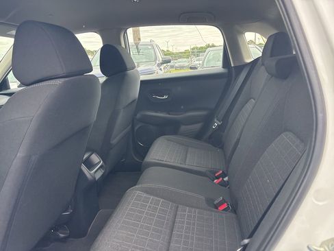 Certified 2025 Honda HR-V LX image 9