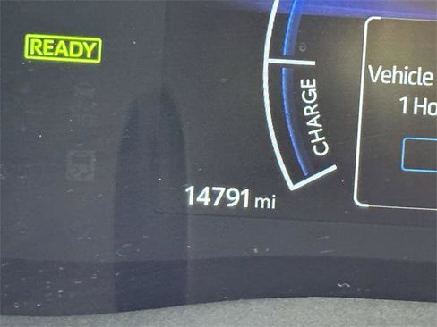 Certified 2025 Toyota Camry SE image 16