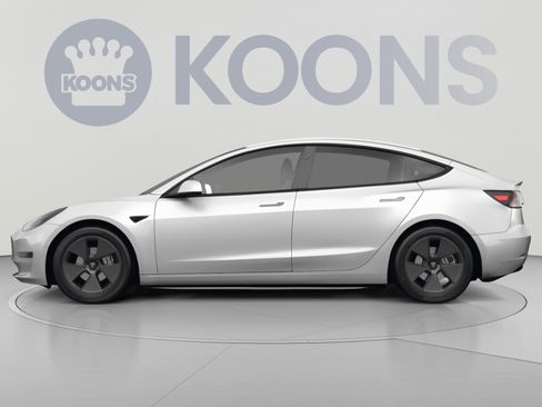 Used 2022 Tesla Model 3 Long Range AWD/4WD image 2