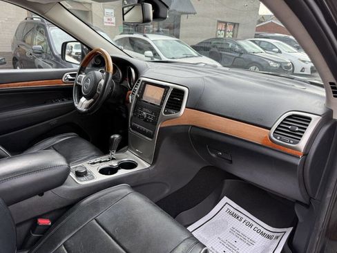 Used 2012 Jeep Grand Cherokee Overland AWD/4WD image 21