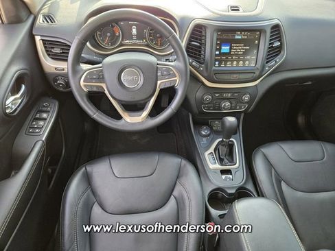 Used 2016 Jeep Cherokee Limited AWD/4WD image 12