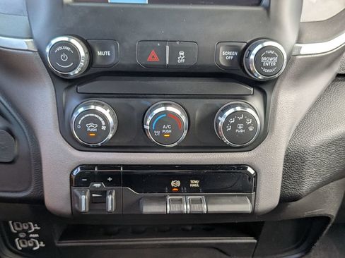 Used 2024 RAM 2500 Big Horn AWD/4WD image 21
