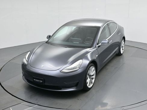 Used 2019 Tesla Model 3 Standard Range Plus image 33