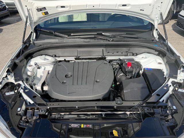 Used 2024 Volvo XC60 B5 Plus w/ Protection Package AWD/4WD image 21