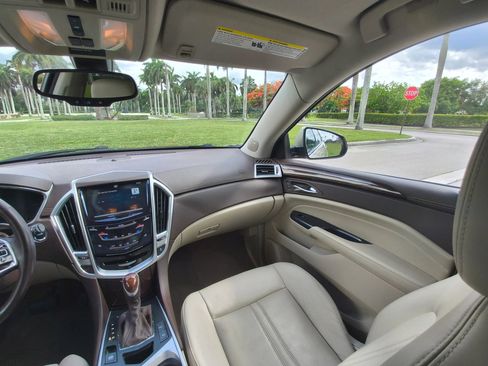 Used 2013 Cadillac SRX Luxury FWD image 19