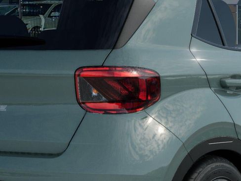 Certified 2026 Hyundai Venue SEL FWD image 10