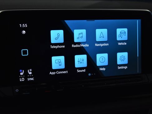 New 2026 Volkswagen Atlas Cross Sport SE AWD/4WD image 9