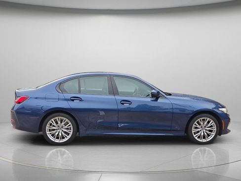 Used 2023 BMW 330i xDrive Sedan w/ Premium Package AWD/4WD image 8