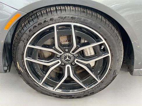 Used 2023 Mercedes-Benz E 350 4MATIC Sedan image 32