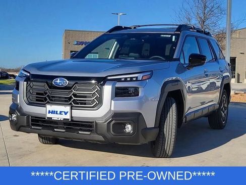 Used 2026 Subaru Outback Limited AWD/4WD image 2