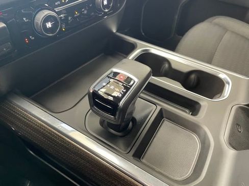 Used 2022 Chevrolet Silverado 1500 RST w/ Convenience Package II image 7