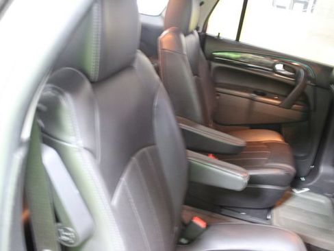 Used 2016 Buick Enclave Leather w/ Trailering Package, 4500 LBS. FWD image 6