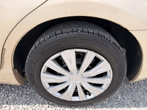 Used 2010 Toyota Camry SE FWD image 12