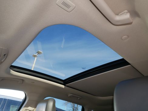 Used 2020 Lincoln Nautilus Reserve w/ Equipment Group 201A image 35