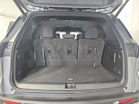 Certified 2024 Chevrolet Traverse LT AWD/4WD image 17