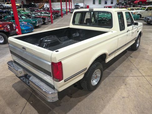 Used 1993 Ford F150 XL AWD/4WD image 17