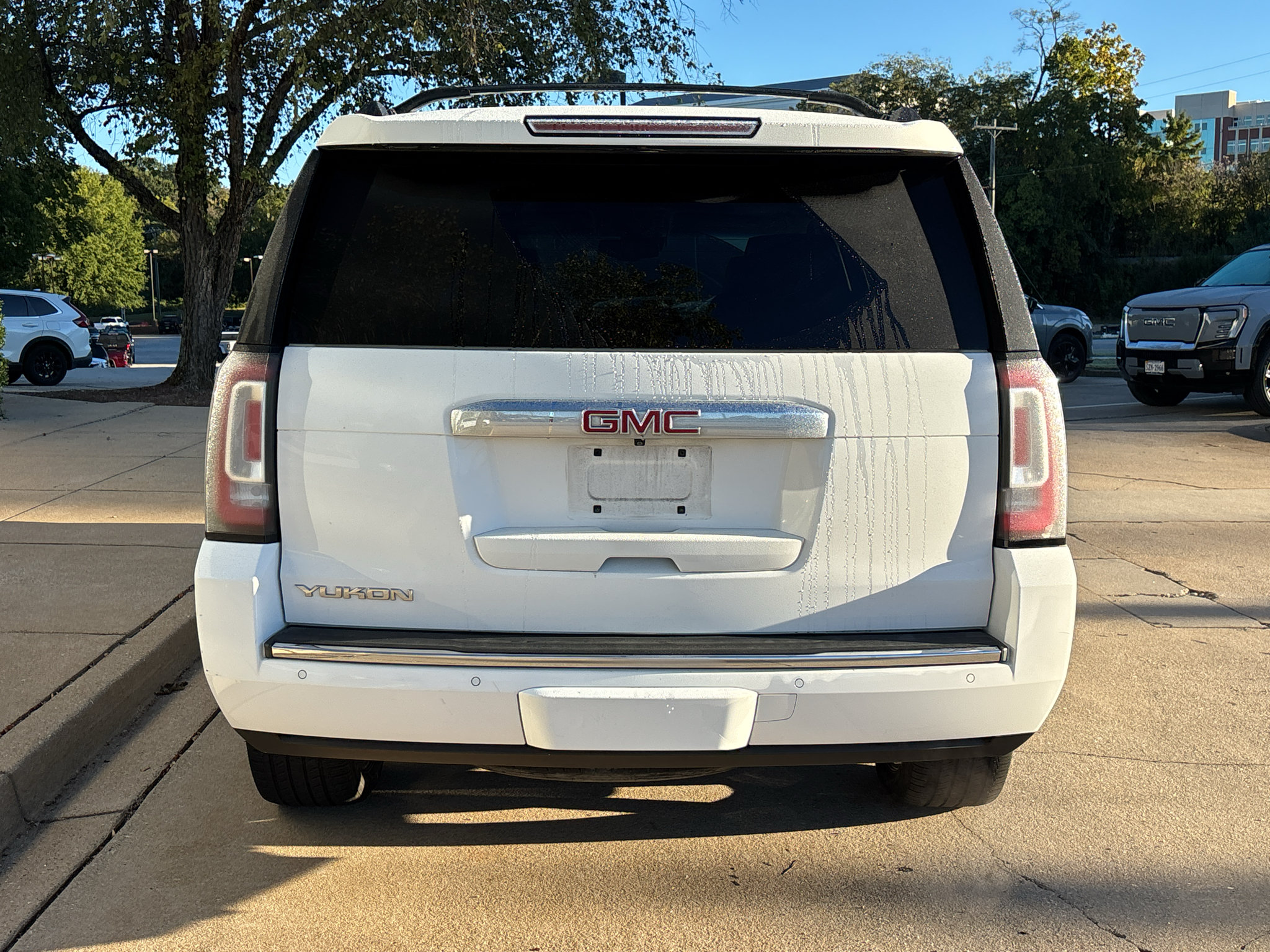 Used 2016 GMC Yukon Denali w/ Open Road Package AWD/4WD image 7