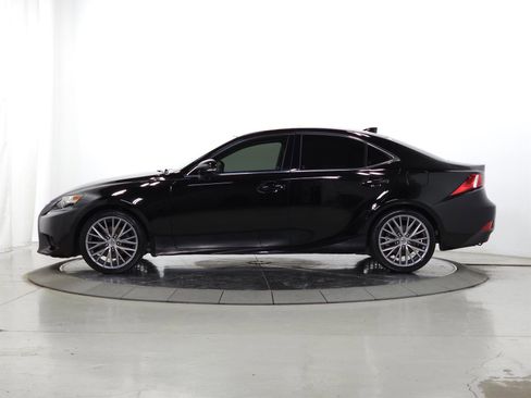 Used 2014 Lexus IS 250 w/ Navigation Package RWD image 4