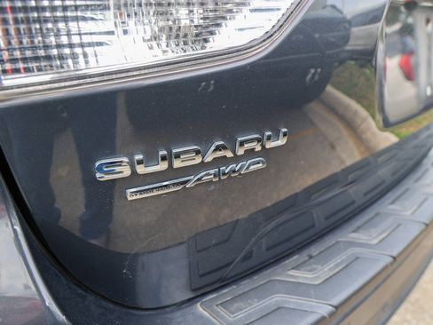 Used 2022 Subaru Forester Limited w/ Popular Package #2 image 11