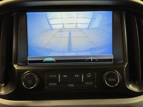 Used 2018 Chevrolet Colorado LT image 38